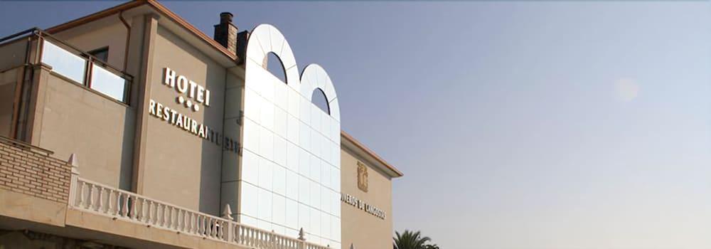 Hotel Alfar Isla Exterior photo